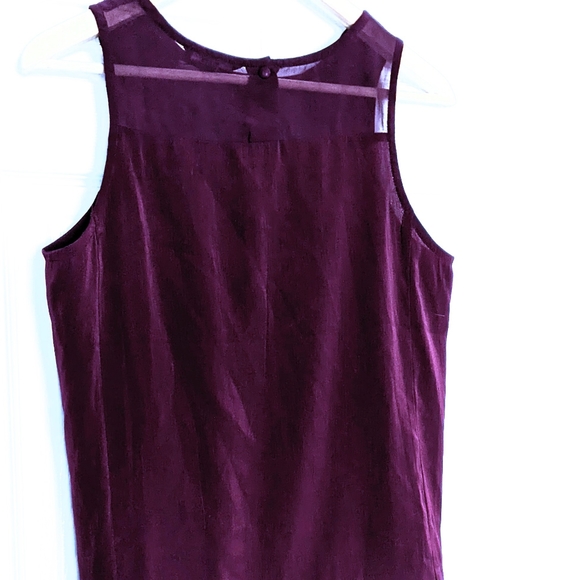 AE Beautiful Burgundy Rosette Embroidered, Sleeveless Occasion Blouse. M. HP! - Picture 6 of 11